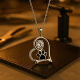 OGRLICA SA ŠAPICOM I CIRKONIMA – ZA LJUBITELJE PASA